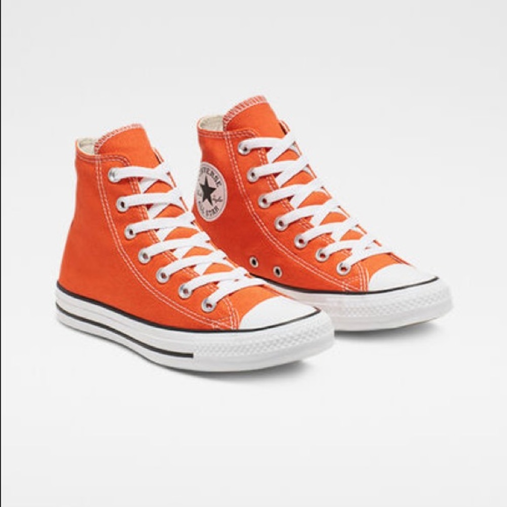 ORANGE CONVERSE!